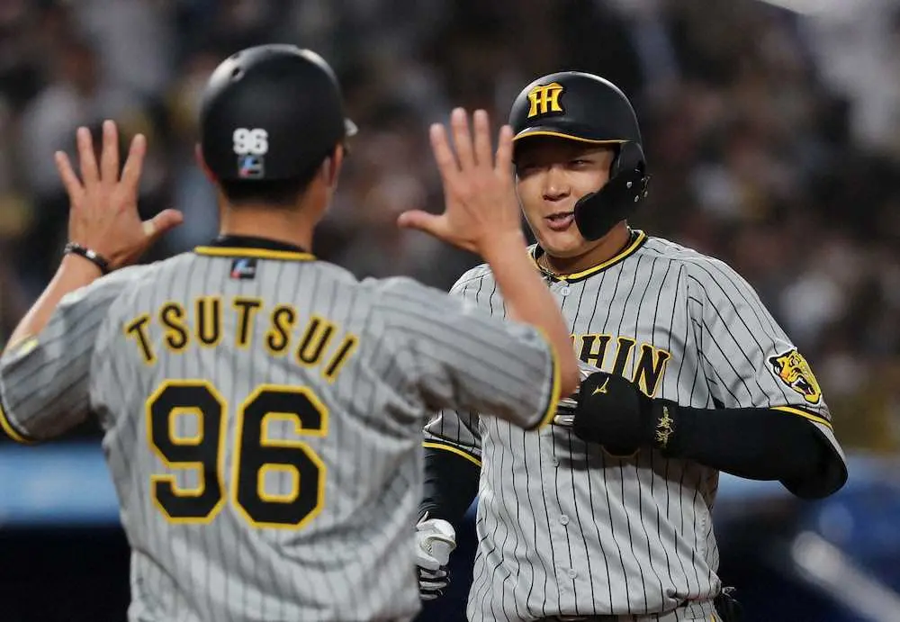 【画像・写真】阪神・大山　23打席ぶり快音　豪快ダメ押し6号3ラン「一発で仕留められたのはすごく良かった」