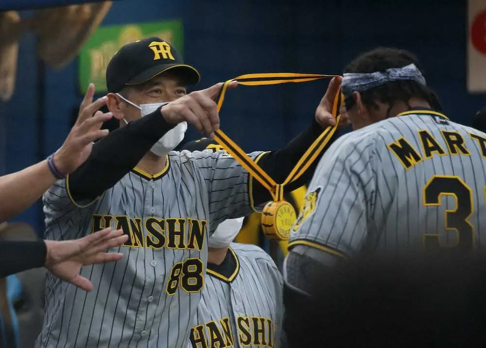 【画像・写真】【阪神・矢野監督語録】西純2ラン、二刀流の可能性は「そんなんあるわけないやん（笑い）」