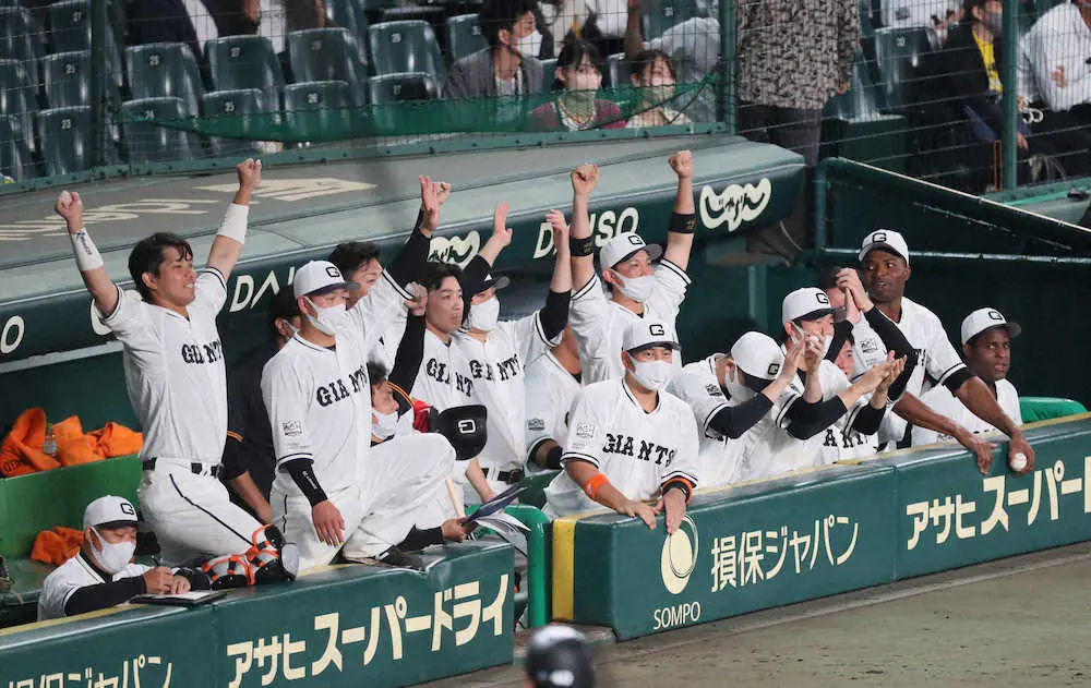 【画像・写真】巨人執念奪首！「洲崎の死闘」5時間3分虎退治　9回2死追い付かれ…12回に立岡千金勝ち越し打