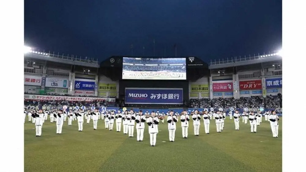 【画像・写真】ロッテ×習志野高校　6・24オリックス戦前にパフォーマンス