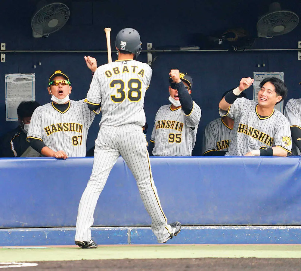 【画像・写真】阪神・小幡　2試合連続マルチ安打で上昇気配「空振りを恐れずに振れている」1軍昇格へ課題は対応力