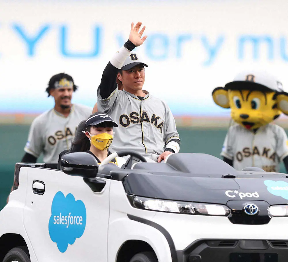 【画像・写真】阪神・長坂　互いに健闘を誓い合った宮崎の夜から2年半　ようやく日の目を見た姿に感慨深い気持ち