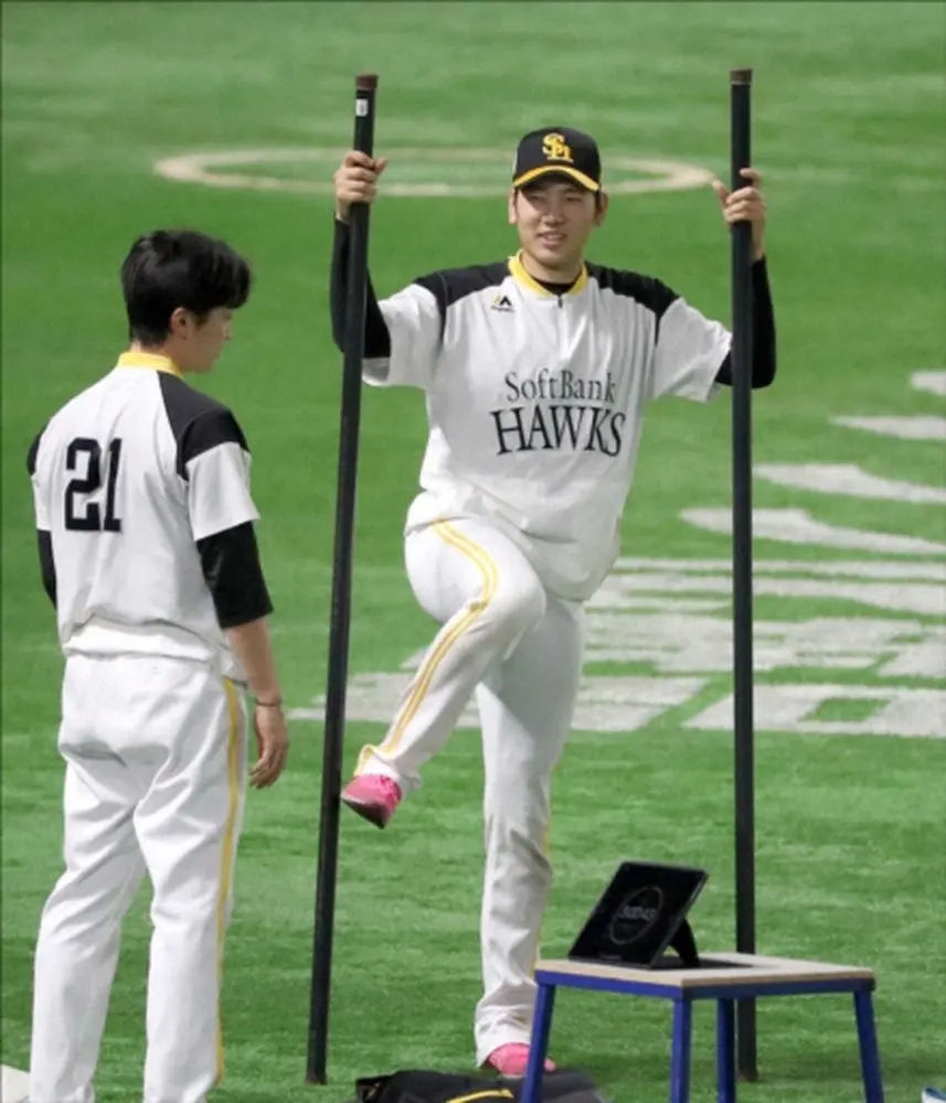 【画像・写真】ソフトバンク・石川　交流戦DeNA戦開幕投手、右足首違和感も「ギリギリの戦い楽しむ」