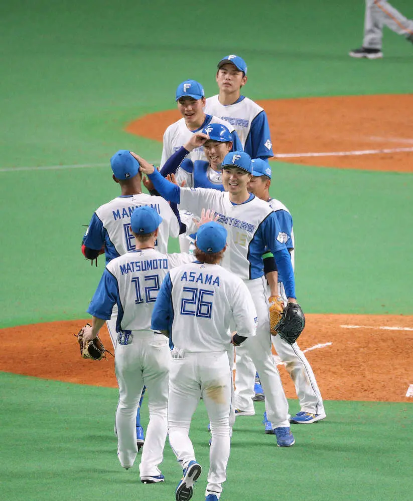 【画像・写真】日本ハム・万波　痛恨失策に試合後涙　新庄監督「昨日は北山君、今日は万波君。泣き虫集団、いいね」