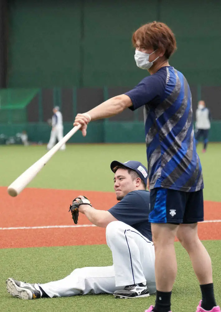 【画像・写真】西武　山川穂高が16号2ラン！　上茶谷の「番長カーブ」打った