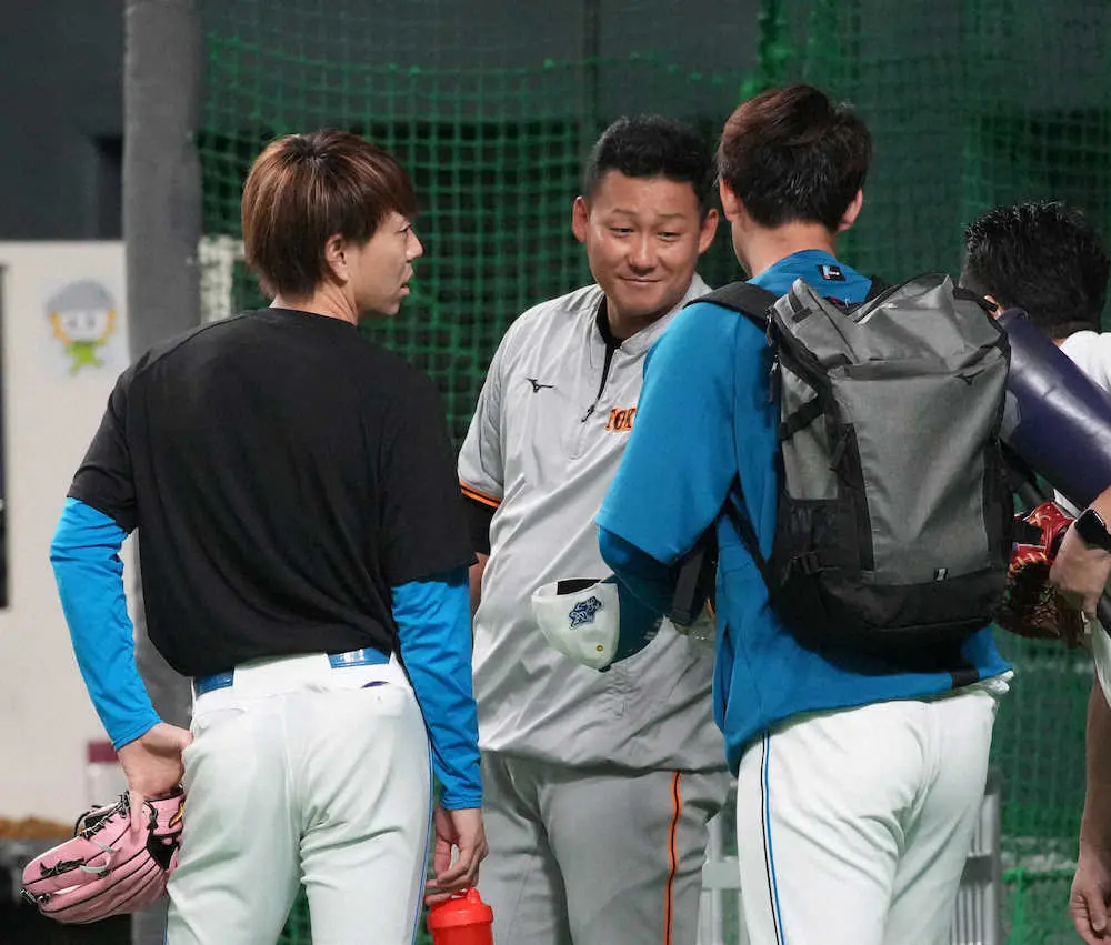 【画像・写真】巨人・中田翔　杉谷は今でも「最高のチームメート」　清宮は「こんな成績で終わる選手じゃない」