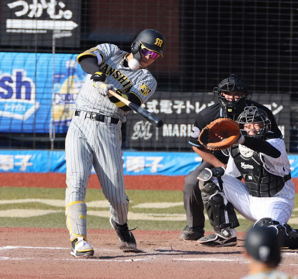 【画像・写真】「エグすぎる当たり」　阪神・佐藤輝の弾丸アーチに虎党も大興奮　意地の12号2ランで反撃