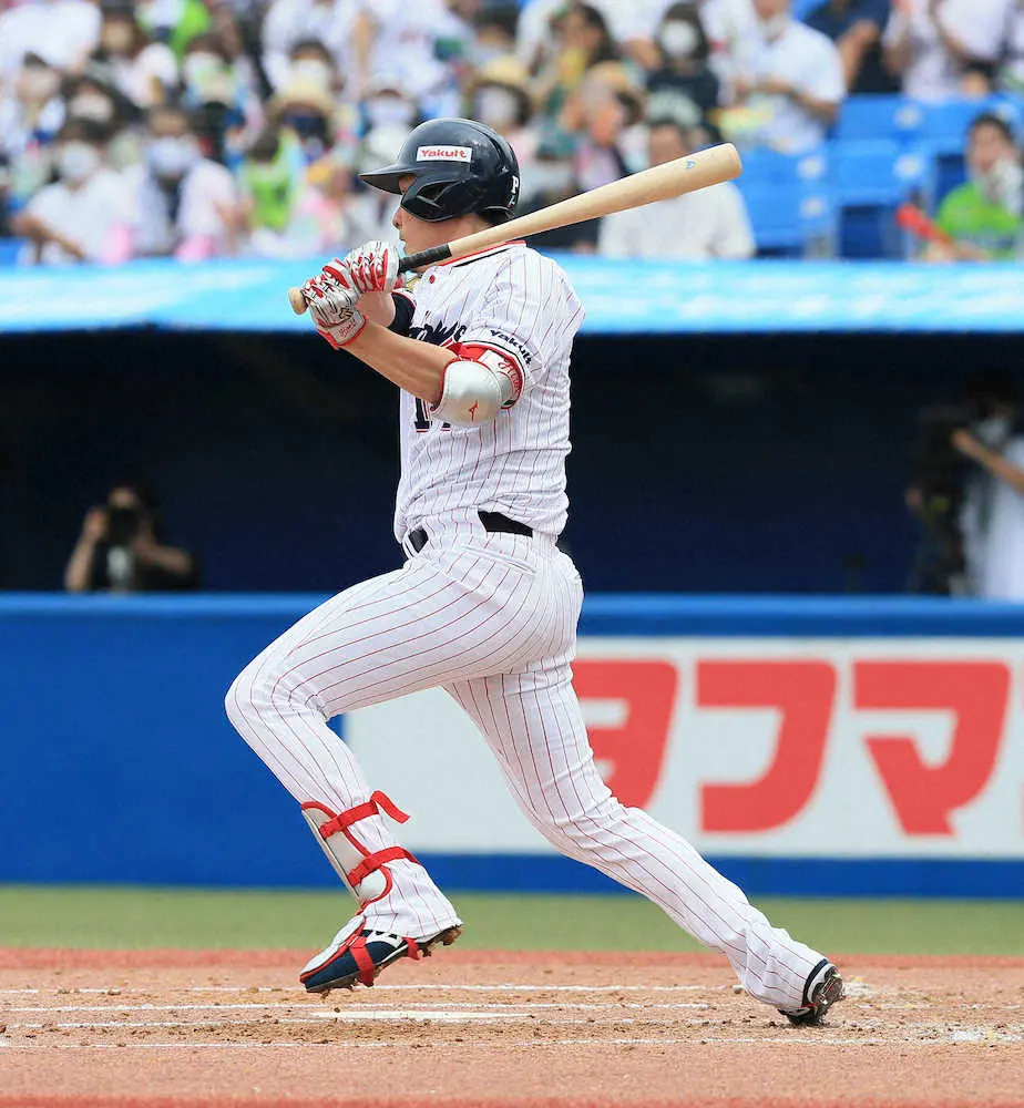 【画像・写真】ヤクルト・高梨　31歳誕生日自ら祝った4勝目&9年目でプロ初打点