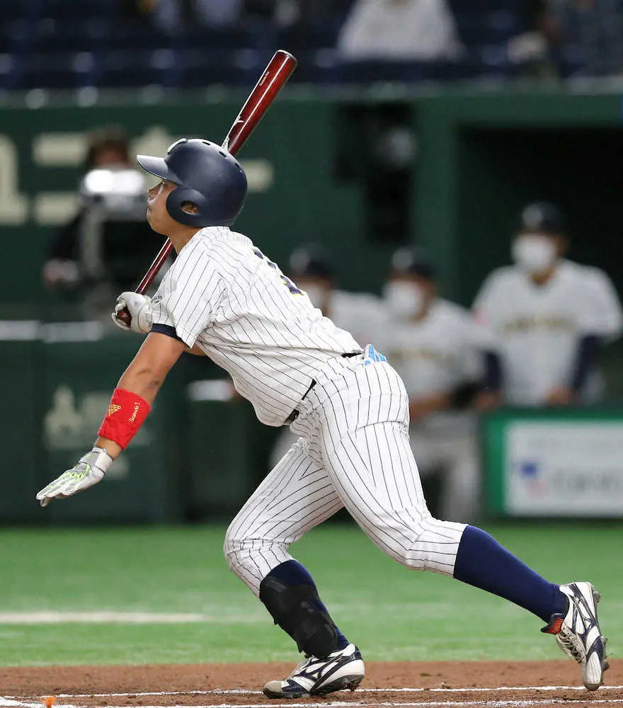 【画像・写真】東日本国際大　8回サヨナラコールド　小林の先頭弾で勢い