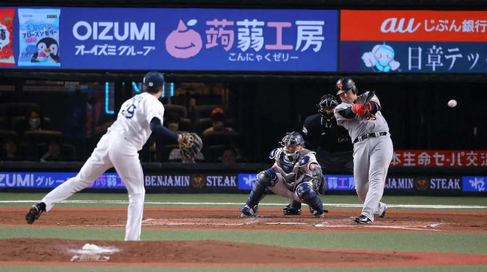 【画像・写真】巨人・岡本和がセ2冠奪回！　西武戦で勝ち越し二塁打を放ち、46打点　DeNA牧に並ぶ