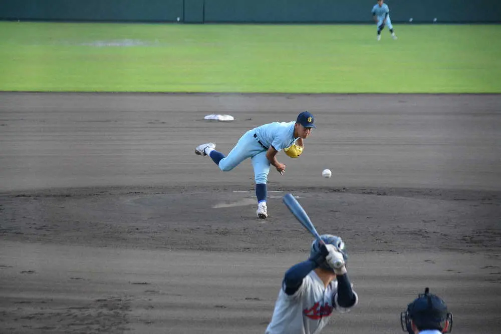 【画像・写真】選抜辞退の京都国際と補欠で出場準V・近江が練習試合　プロ注目右腕の近江・山田5回零封