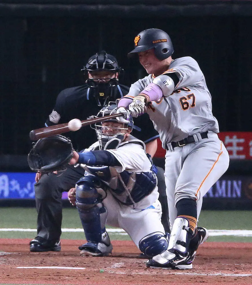 【画像・写真】巨人・山瀬慎之助が待望のプロ初安打！19年ドラ5高卒3年目プロ初スタメン、通算4打席目に歓喜の左前打