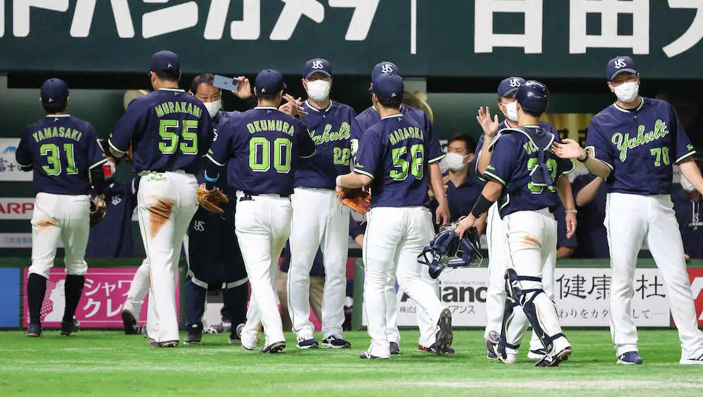 【画像・写真】ヤクルト「村神、降臨」球団新シーズン満弾3発目、中継ぎ陣6月無失点、前年日本一球団がセ史上初V