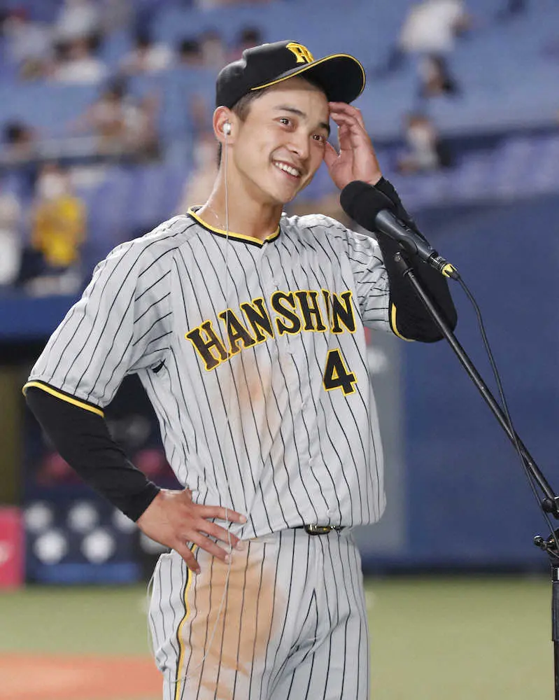 【画像・写真】＜オ・神＞初めてのヒーローインタビューで笑顔を見せる熊谷（撮影・平嶋　理子）