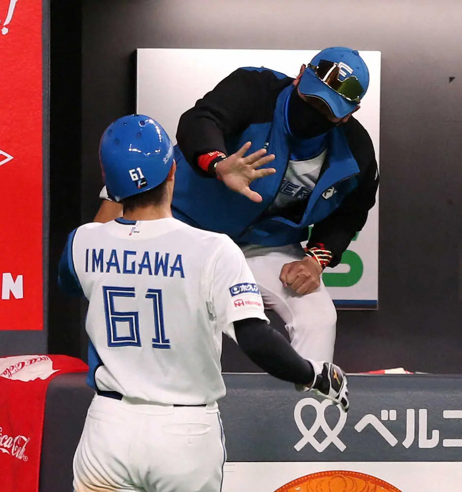 【画像・写真】日本ハム・新庄監督「2ランスクイズ」で奇襲！10点大勝　石川亮が2ストライクから「脈拍凄いことに」