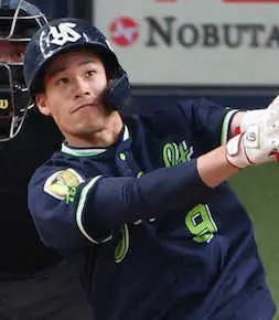 【画像・写真】ヤクルト・塩見　バースデーアーチ！10号2ラン　完全優勝に花添える史上最高勝率締めなるか