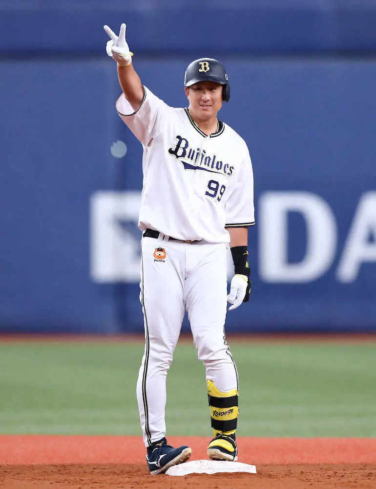 【画像・写真】オリ・杉本に日本生命賞　交流戦首位打者もリーグ再開へ「もう一度気を引き締めて」