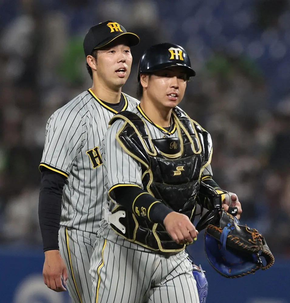 【画像・写真】阪神・青柳＆梅野　2カ月連続で最優秀バッテリー賞受賞　光る安定感が評価