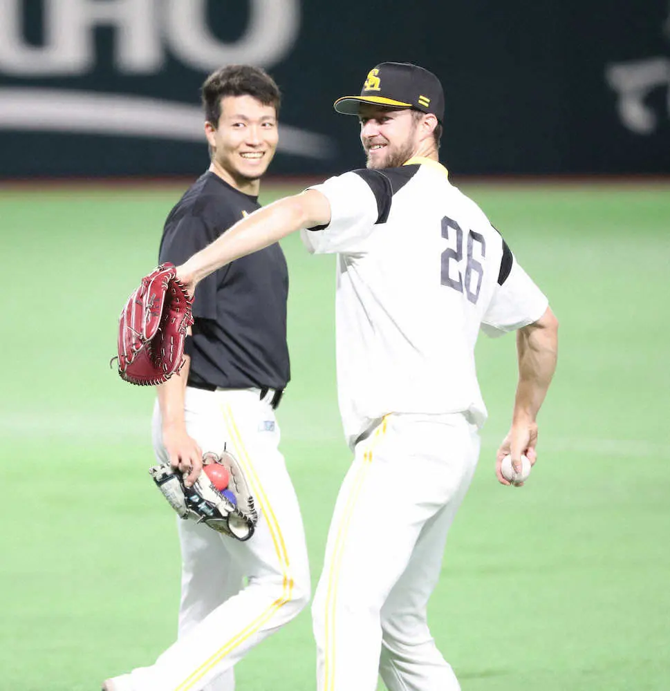 【画像・写真】ソフトB・レイを中継ぎ待機　甲斐野を今季初昇格へ　17日から楽天と首位攻防へ必勝態勢