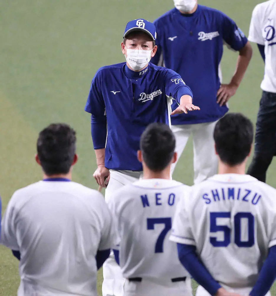 【画像・写真】中日・立浪監督「経験豊富な落合ヘッドに預けて上で」　投手・根尾の今後を説明