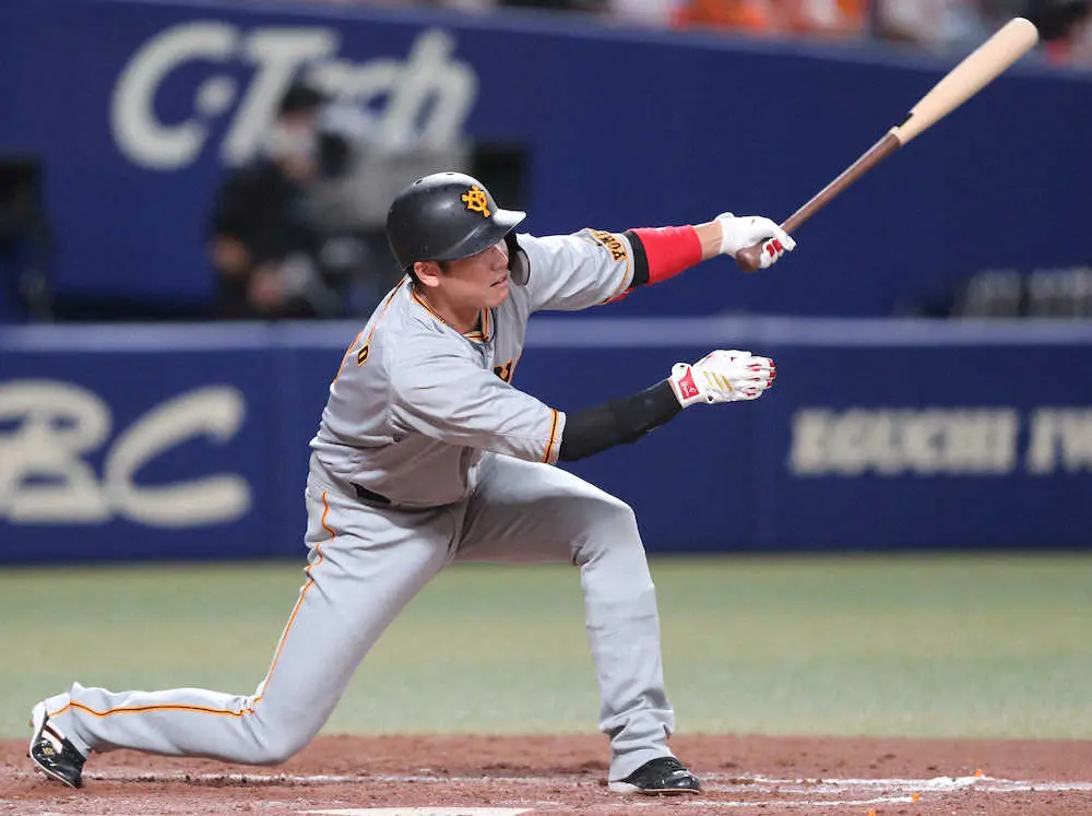 【画像・写真】巨人・大城　昇格第1打席で逆転呼ぶ代打バックスクリーン3号ソロ！坂本が執念の2点タイムリー
