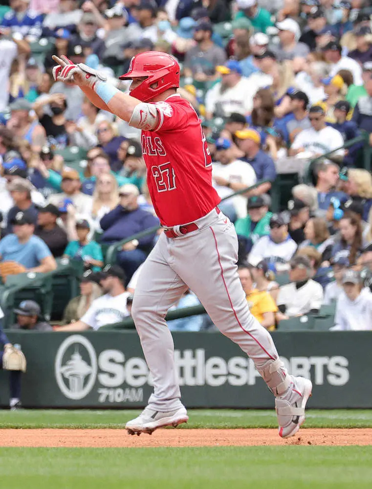 【画像・写真】トラウト　3戦連発！4回に中越え先制21号2ラン“好相性”Tモバイルパーク32本目