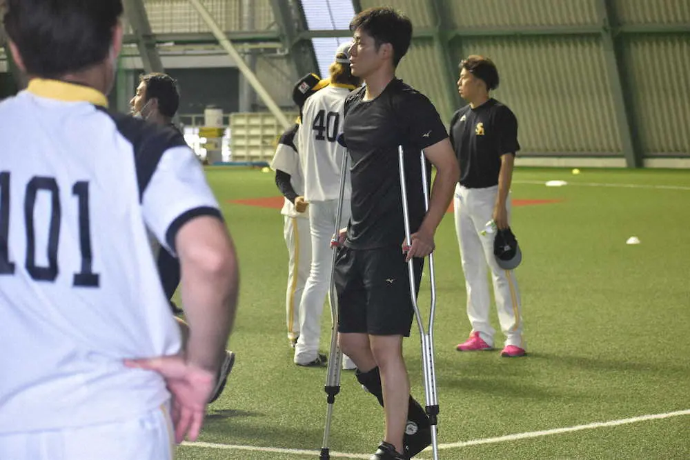 【画像・写真】ソフトバンク上林がリハビリ組合流「来年は新たな上林を」右アキレス腱断裂から復帰目指す
