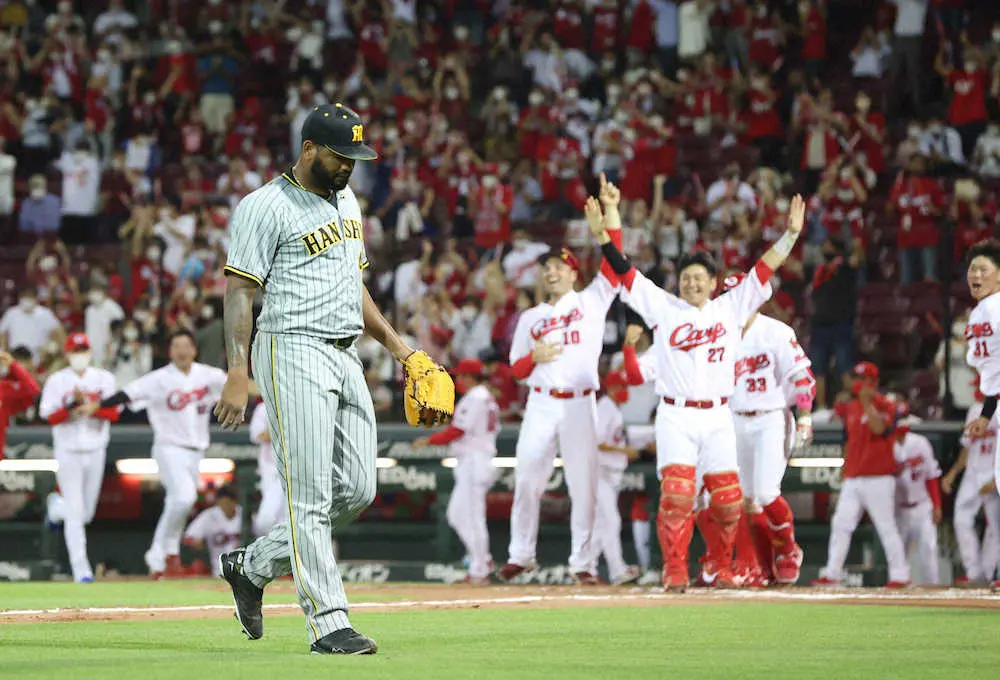 【画像・写真】虎史上初の屈辱、延長2被弾で今季6度目サヨナラ負け　アルカンタラ大誤算…コイに9連敗