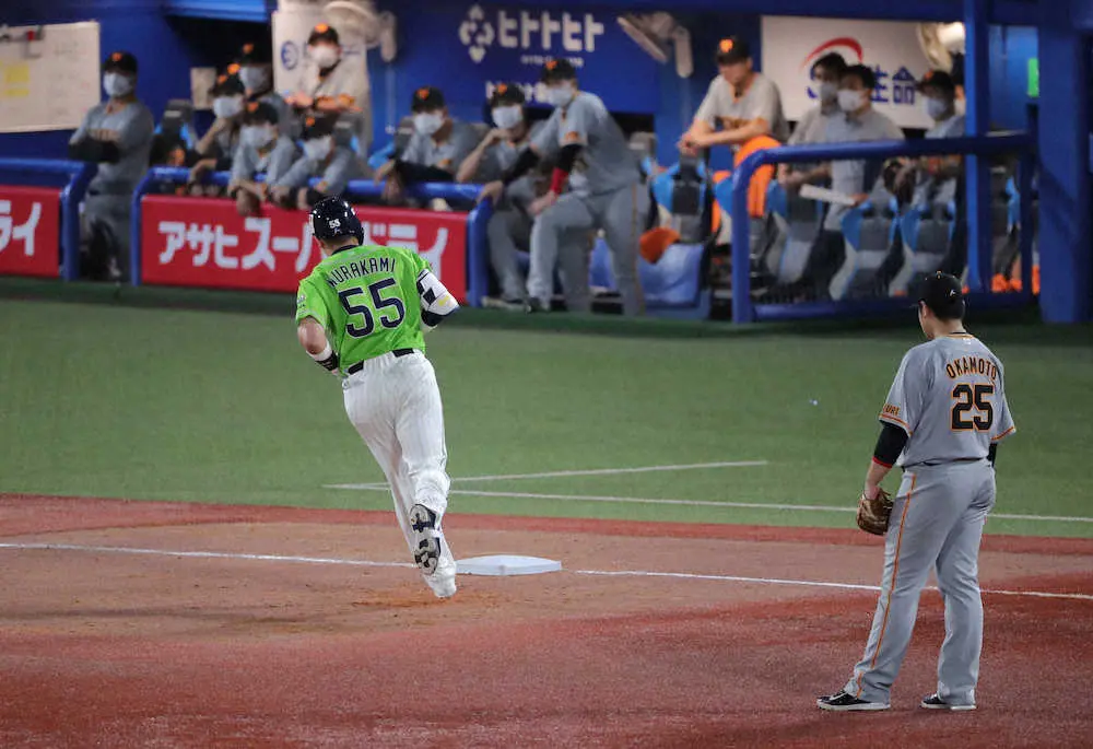 【画像・写真】ヤクルト　2位・巨人叩きのめした!先発野手全員の19安打16点大勝　村上2打席連発だ中村2発で11差