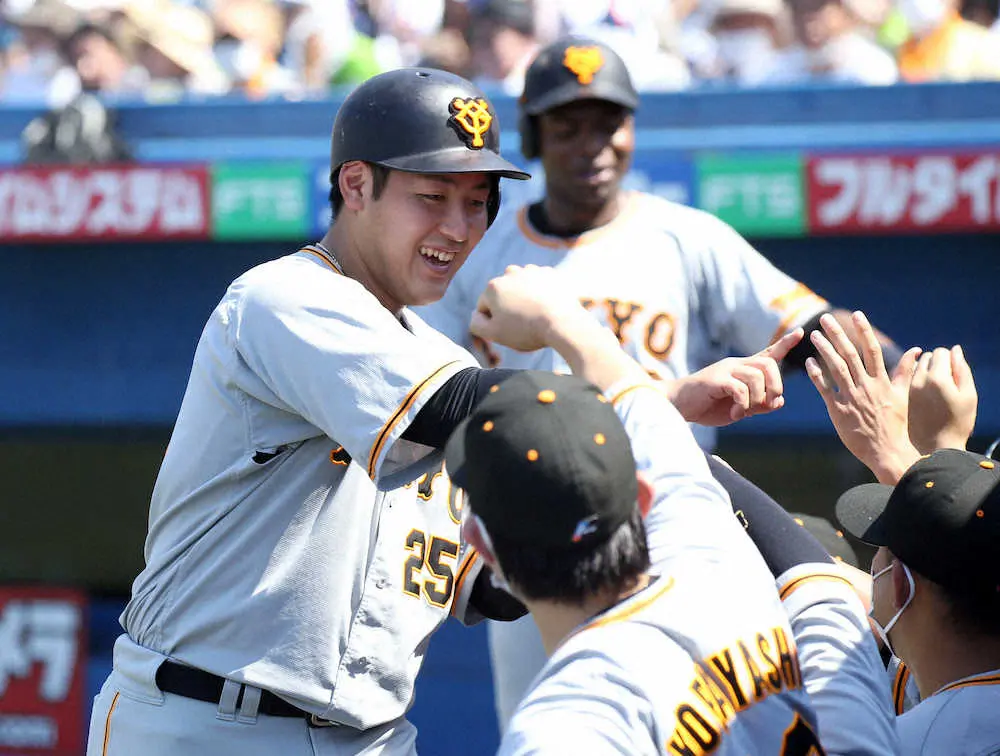 【画像・写真】巨人・岡本和、これ以上は離されん！意地の4安打4打点、4戦10打点で村上に猛チャージ