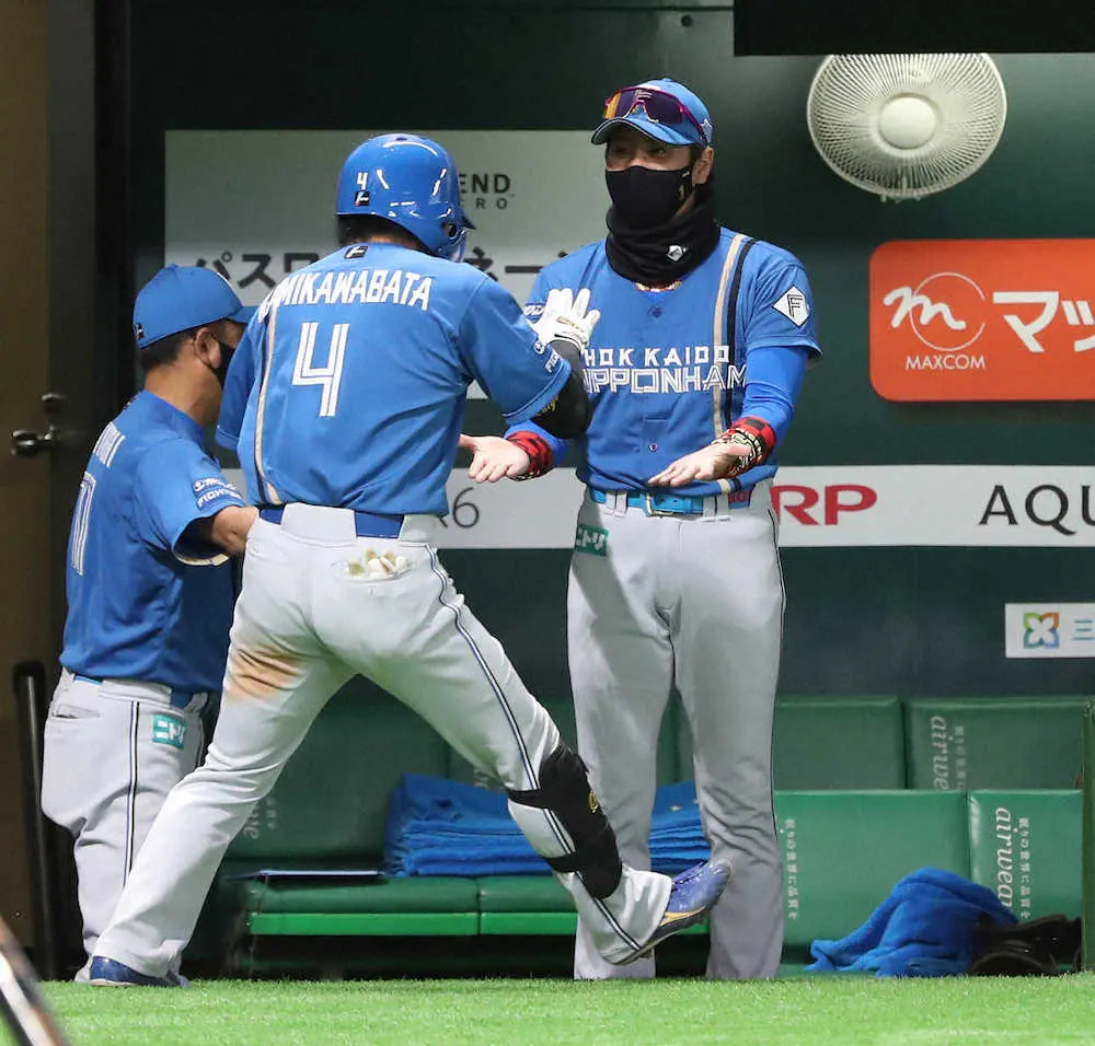 【画像・写真】日本ハムのドラ9・上川畑　プロ初本塁打でサイクル安打に王手　勝ち越しのホームも踏む