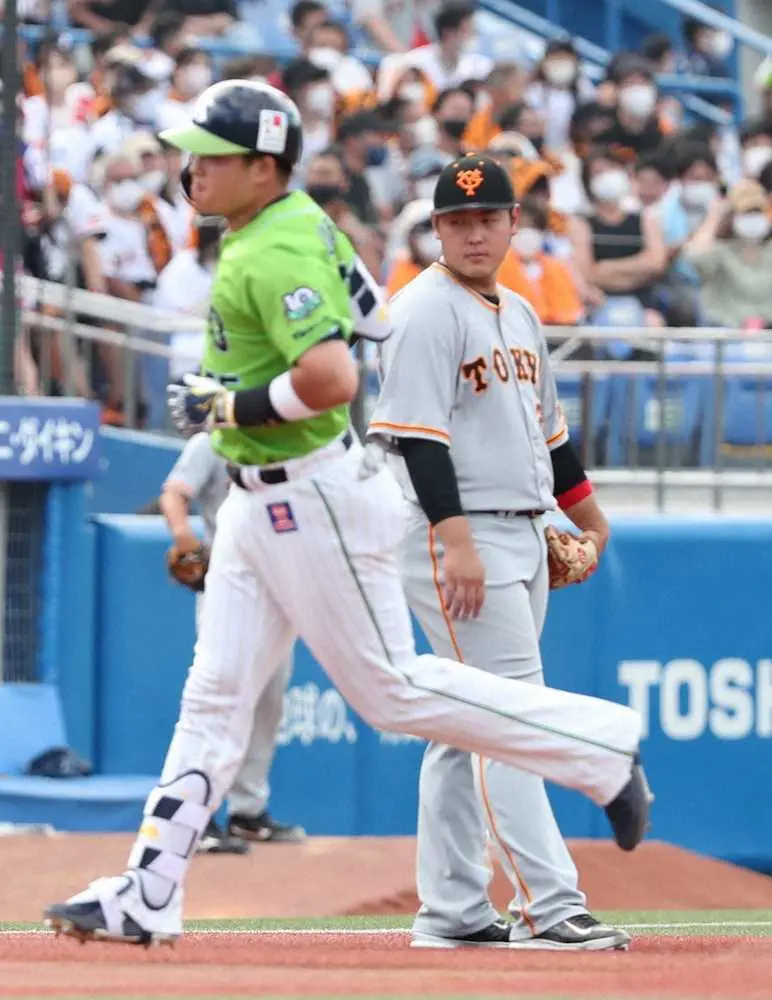 【画像・写真】張本勲氏　自力Vの可能性消滅の巨人に喝！　岡本和の気になる軸足の動き　「現状では4番の差が出ている」