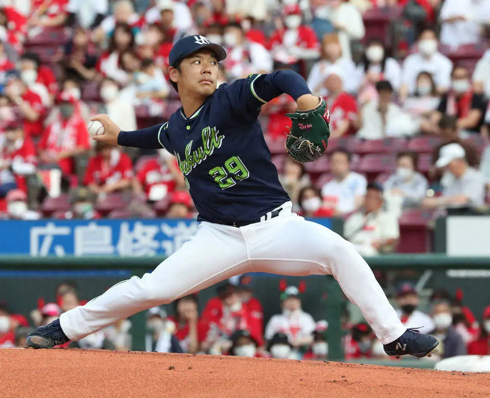 【画像・写真】ヤクルト・ライアン「何とか粘って」自身4連勝　5回3失点も村上弾に感謝