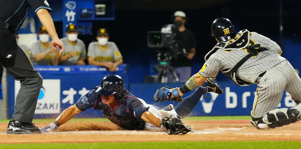 【画像・写真】阪神、痛恨逆転サヨナラ負けで5位転落　一時は4点差逆転も9回岩崎がまさか…“最後のリクエスト”実らず