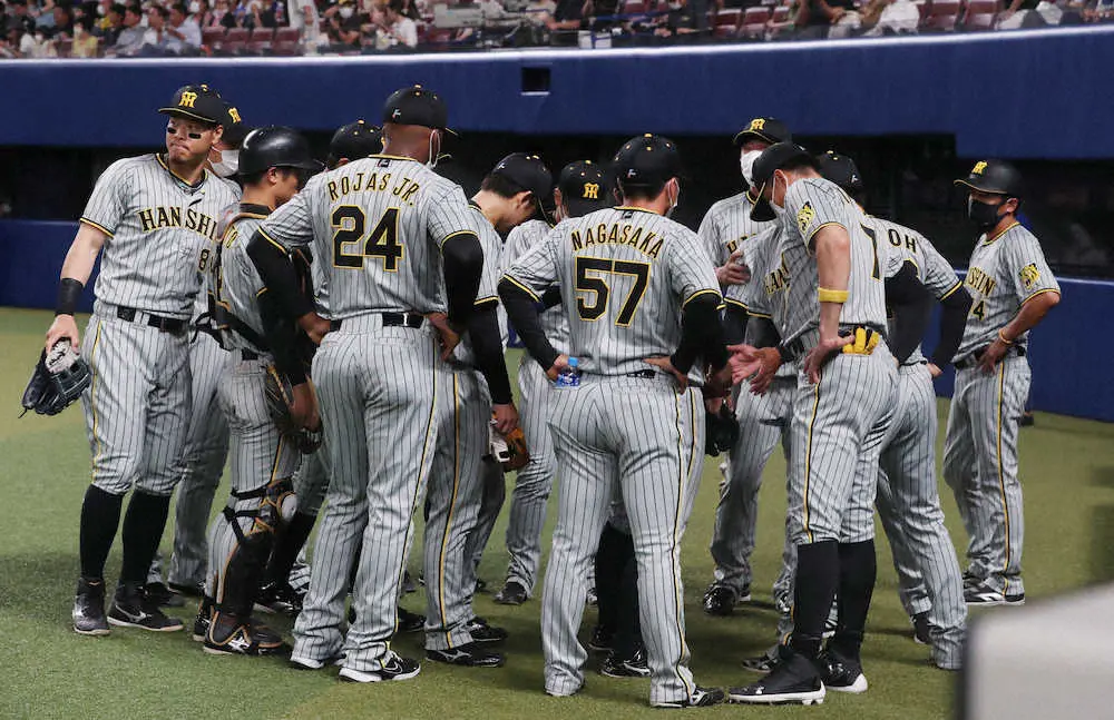 【画像・写真】阪神　中日必死の継投策の前に5回まで無得点…好機で根尾に抑えられた