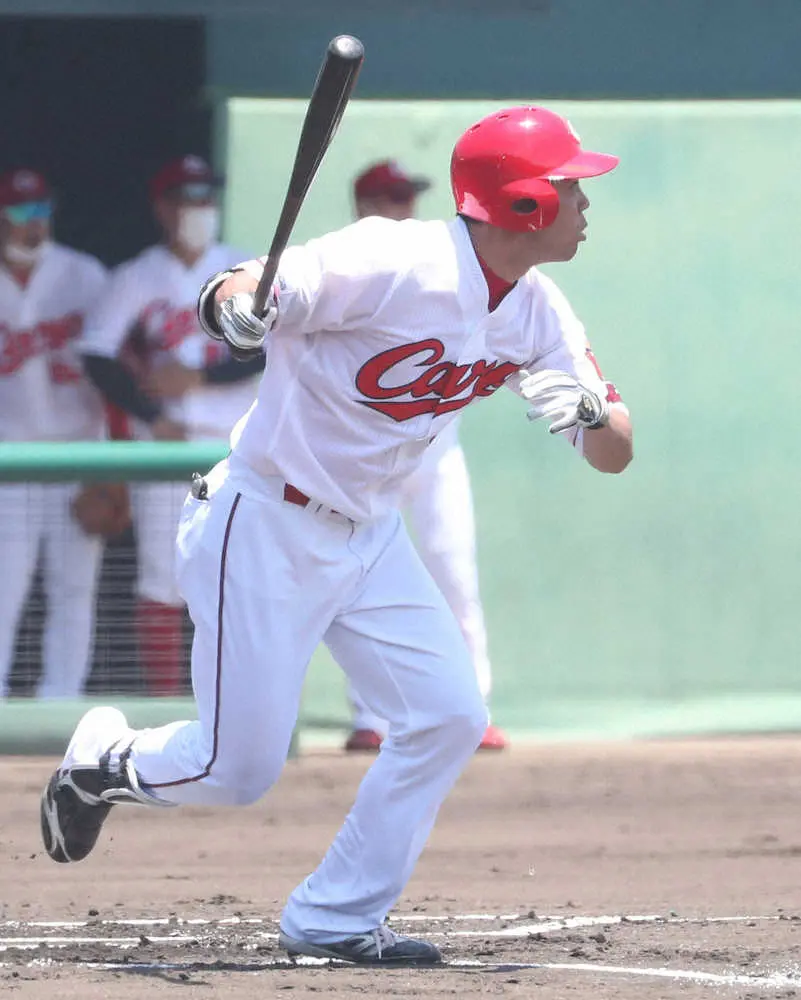 【画像・写真】広島・秋山　先制二塁打の満点デビューに「第一段階としてはよかった」　今後も2軍戦で調整方針