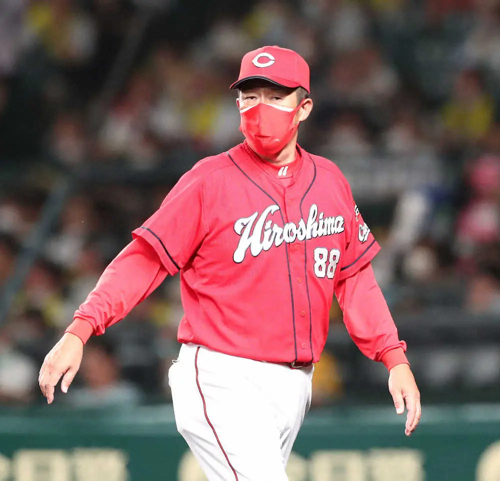 【画像・写真】広島・佐々岡監督、4回に崩れた床田に「あの回だけでしょうね」