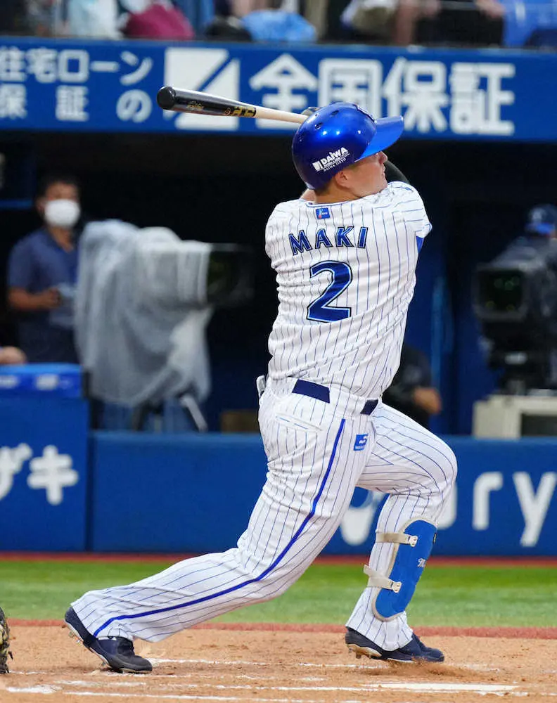 【画像・写真】ハマスタ来場の侍・栗山監督がDeNA・牧を高評価「素晴らしい精神力を持っている」
