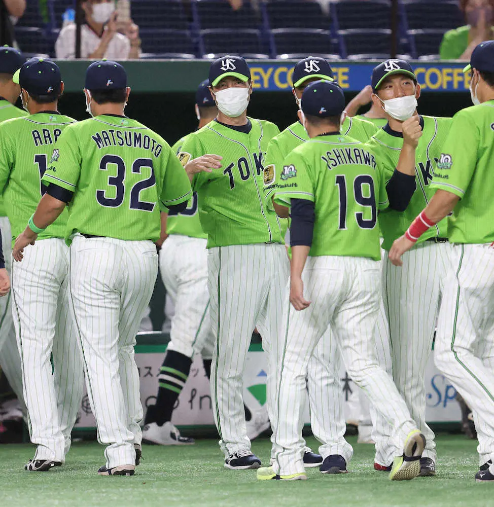【画像・写真】高津監督　初回5点は「今の打線のつながりを象徴」　無失点リレーのリリーフ陣は「凄く評価していい」