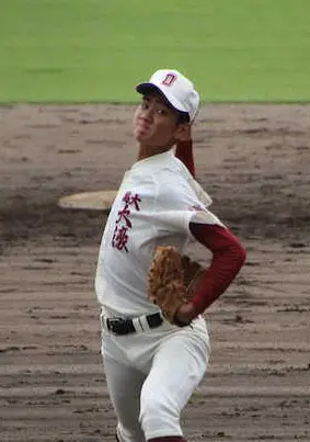 【画像・写真】福岡大大濠、若田部氏次男・達生　4番手登板“ノーノー継投”締めた「チームを甲子園に連れていきたい」　