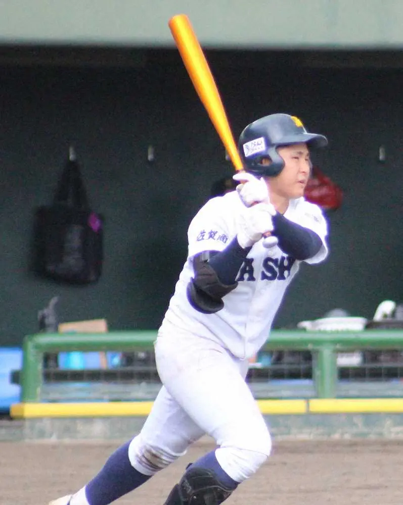 【画像・写真】佐賀商　2年生4番の長谷尾が3安打4打点でコールド勝ちに貢献