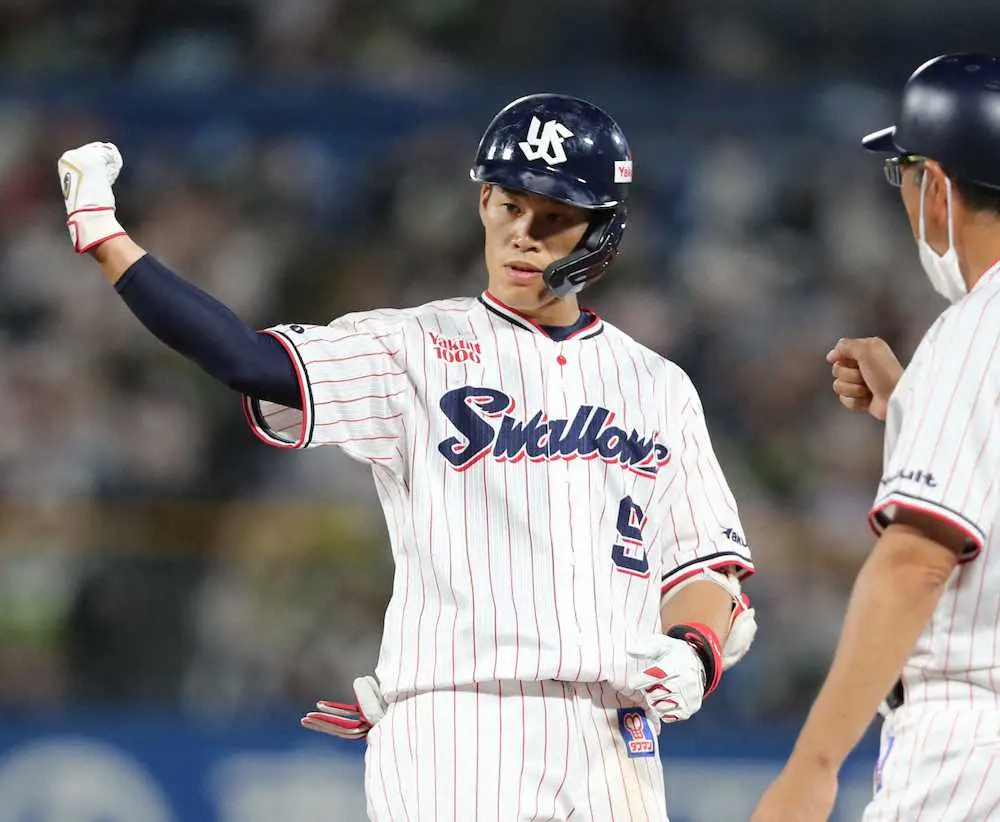 【画像・写真】ヤクルト塩見＆村上　ファン投票に続き選手間投票でも選出　塩見「初出場ですので全力で楽しみたい」