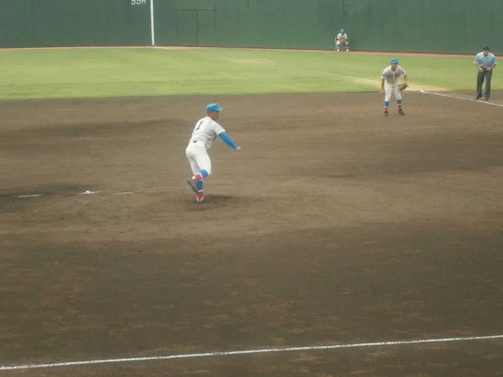 【画像・写真】花咲徳栄　6―4で辛勝　エース・金子14三振も4失点