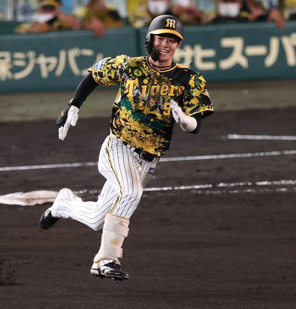【画像・写真】阪神　歴史的!伝統の一戦40年ぶりの完勝劇　切り込み隊長・中野、4安打で引っ張った
