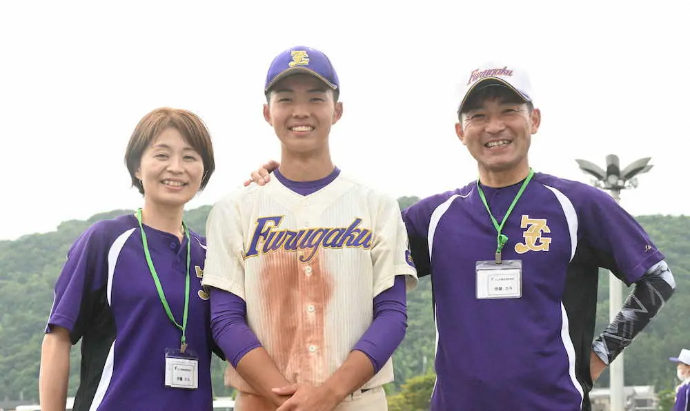 【画像・写真】主将と生徒会長の二刀流　古川学園・伊藤大斗が決勝打　父が甲子園出場を果たした東北にリベンジ誓う
