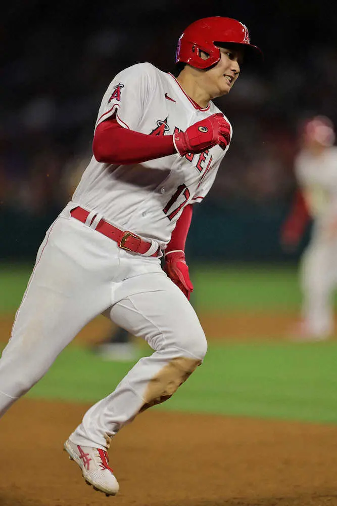 【画像・写真】エンゼルス・大谷　ライアン以来球団50年ぶり先発投手の三塁打　通算5714Kの剛腕と姿重なる