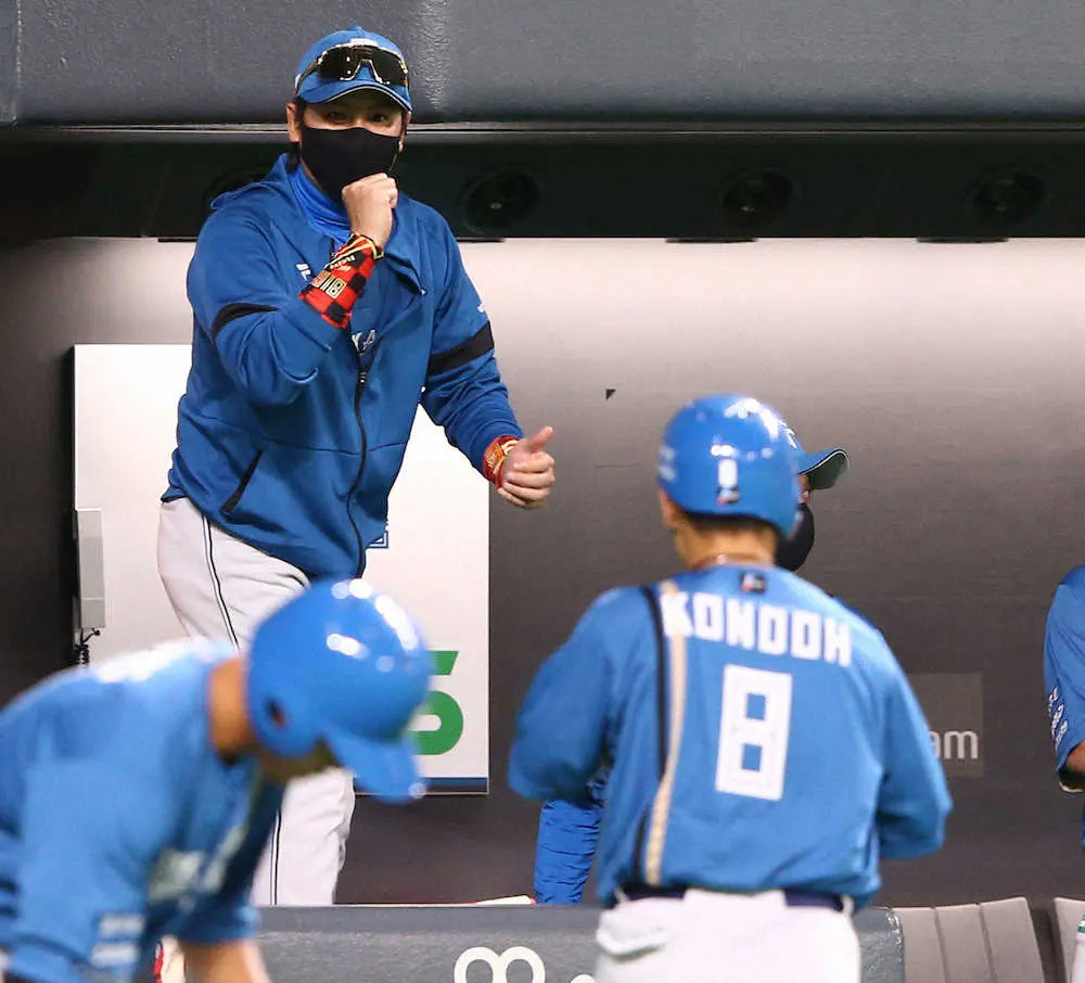 【画像・写真】新庄BIGBOSS初の7連勝!上沢が8回途中無失点の好投で6勝目　小刻み継投決まって1―0勝利