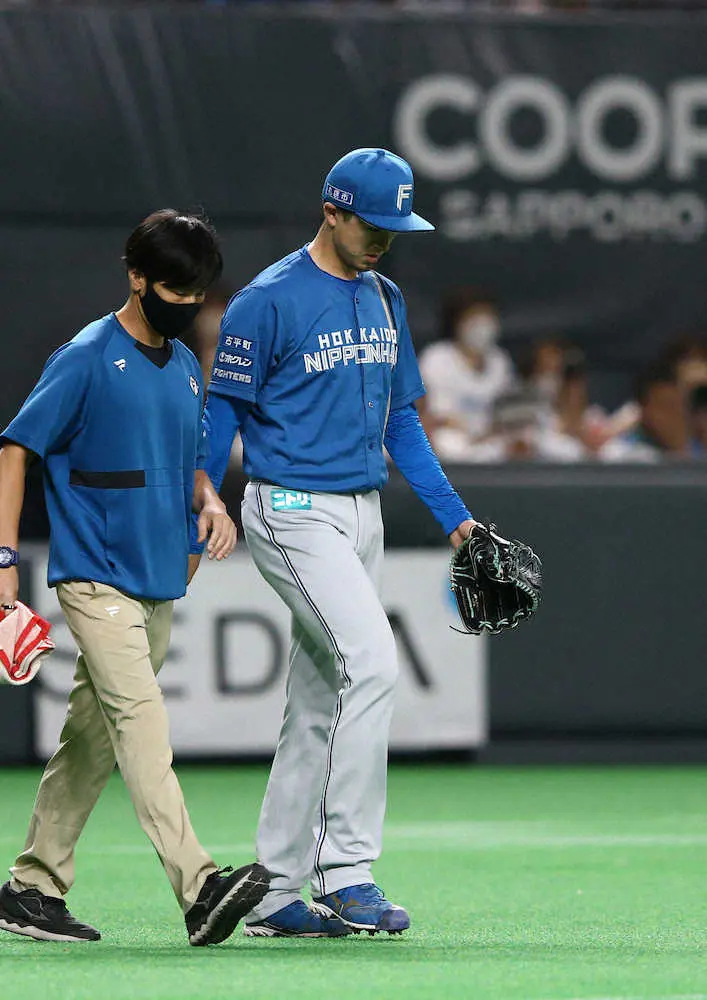 【画像・写真】日本ハム・上沢　打球直撃も続投で6勝目…骨折の可能性