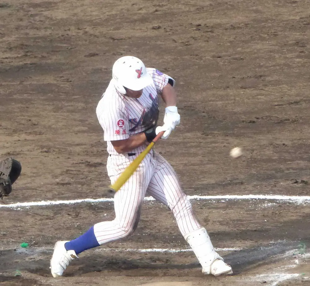 【画像・写真】山村学園6回コールド　プロ注目打者・坪井、先制打も「まだまだ」