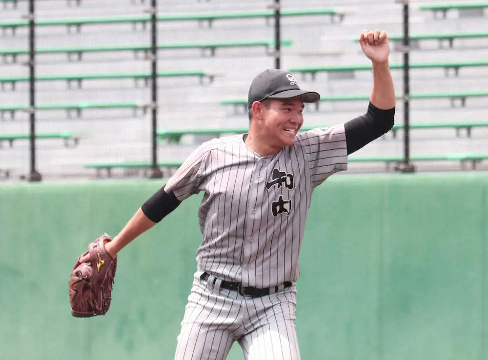 【画像・写真】知内　札幌日大に逆転勝ち！25年ぶり南北海道大会4強　坂本が投打で躍動「次もやるべきことをやる」